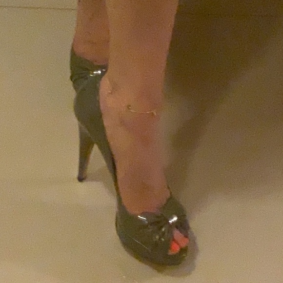 Garavani Valentino 39/39.5 - Picture 3 of 10